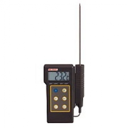 Vbodni termometer DT-300 skladen z EN 13485